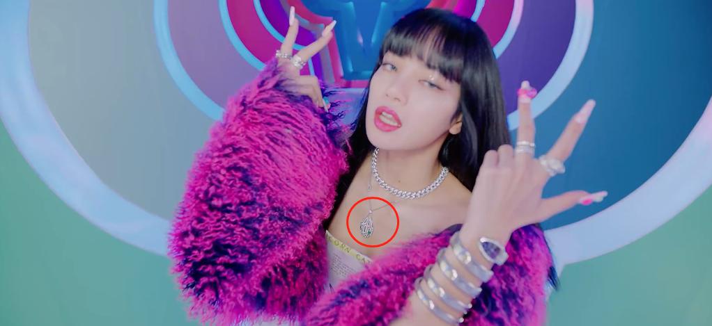 朴彩英蓝宝石,粉墨朴彩英封面