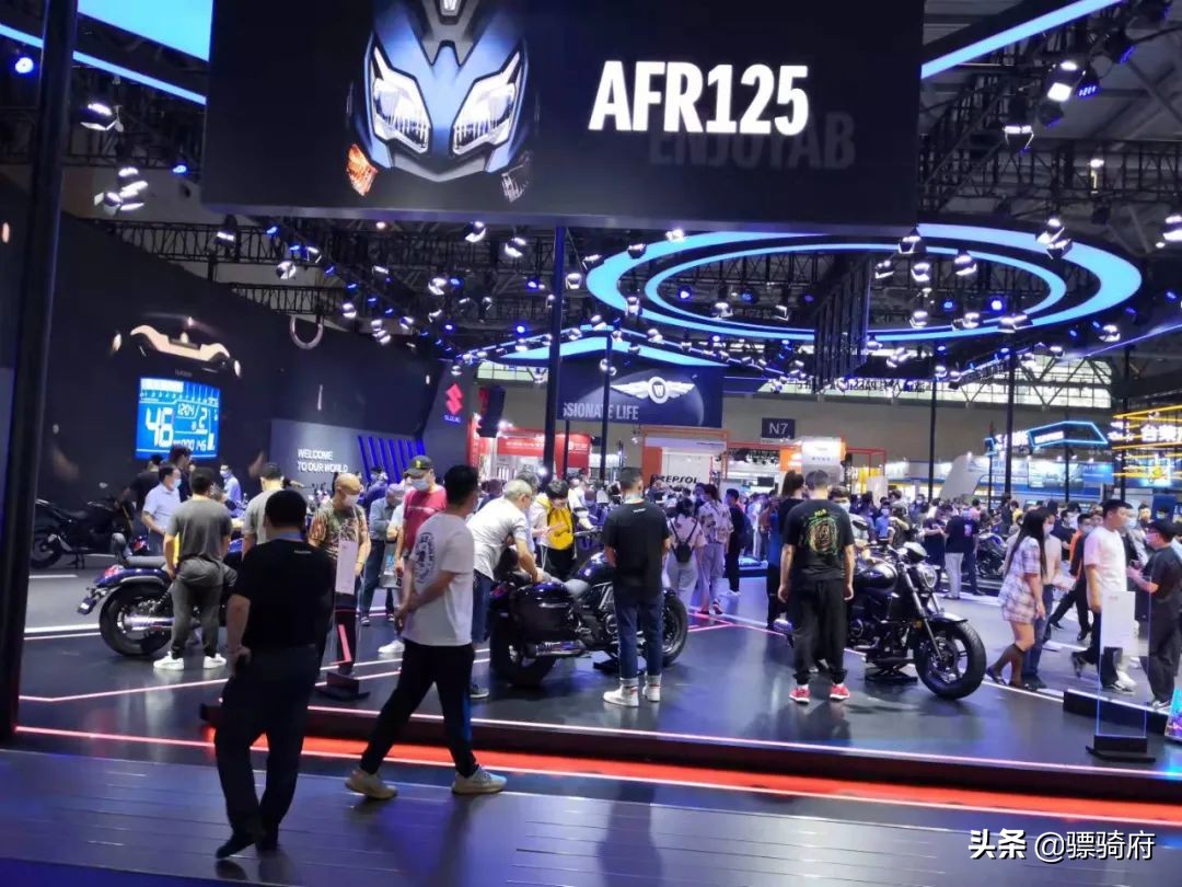 车坛常青树铃木GZ150终于有了接班人——豪爵GZS160首次亮相