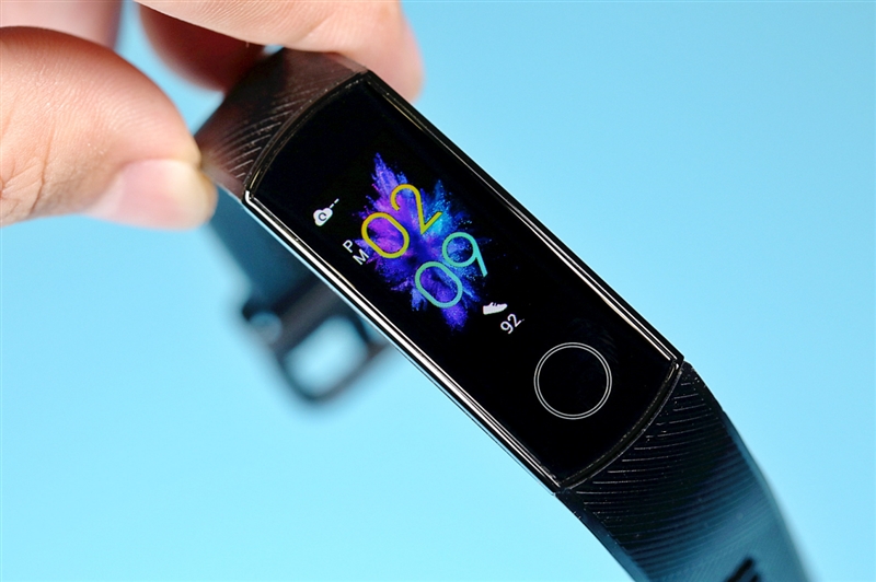 荣耀手环5i血氧测试准确吗,荣耀手环6与荣耀手环5对比评测