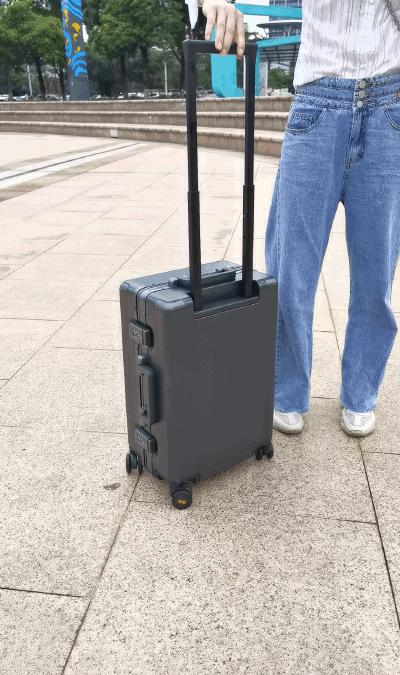 地平线8号行李箱选哪个系列,地平线8号最便宜的登机箱测评