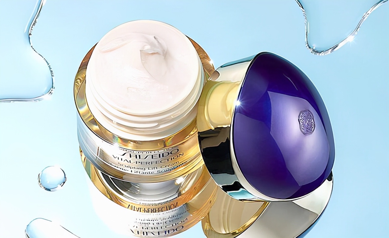 适合冬季用的补水面霜,这些面霜让你用后皮肤水润透白