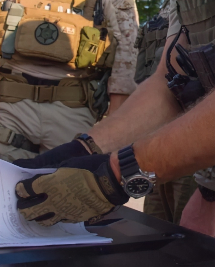 三石车见解：车载EDC（1）——手套