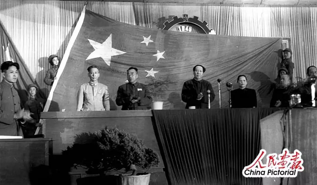 70年|共和国足迹：新中国的*旗国**是如何诞生的？