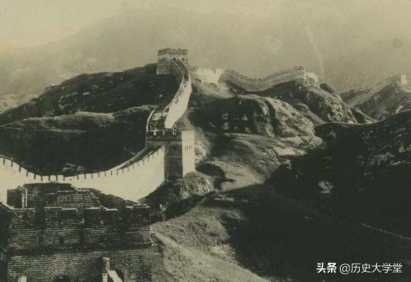 长城是怎么起到防御作用的,长城的作用真的是抵御外敌入侵嘛