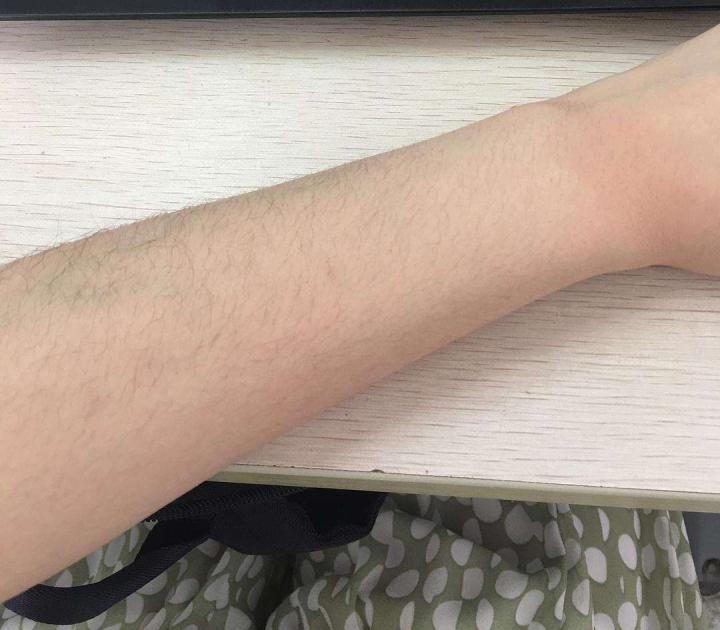 凡士林身体乳蓝盖和粉盖的区别,凡士林美白身体乳蓝盖和粉盖区别