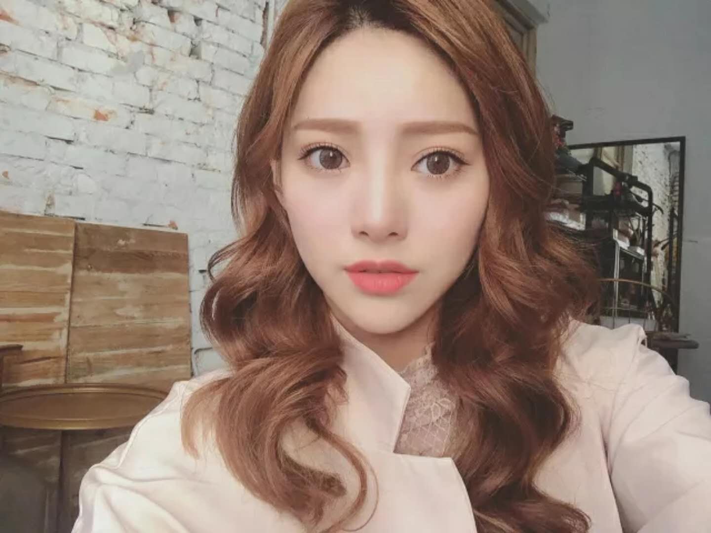 染发时漂色不均匀,染发漂和不漂有什么区别