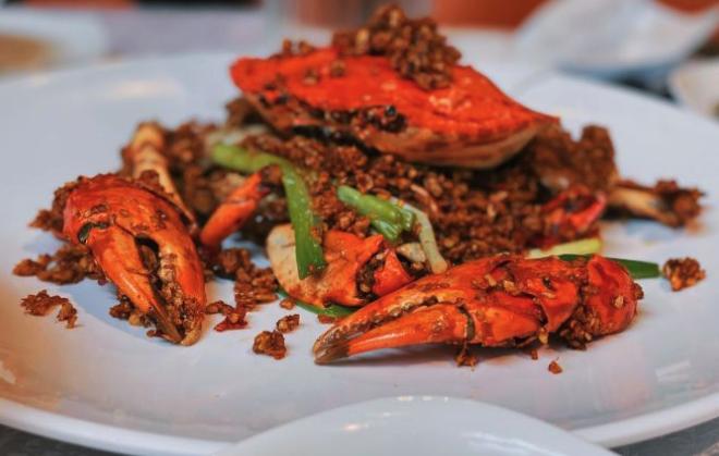 无螃蟹不七夕，避枫塘炒蟹、蟹黄面让恋人流哈喇子的螃蟹宴