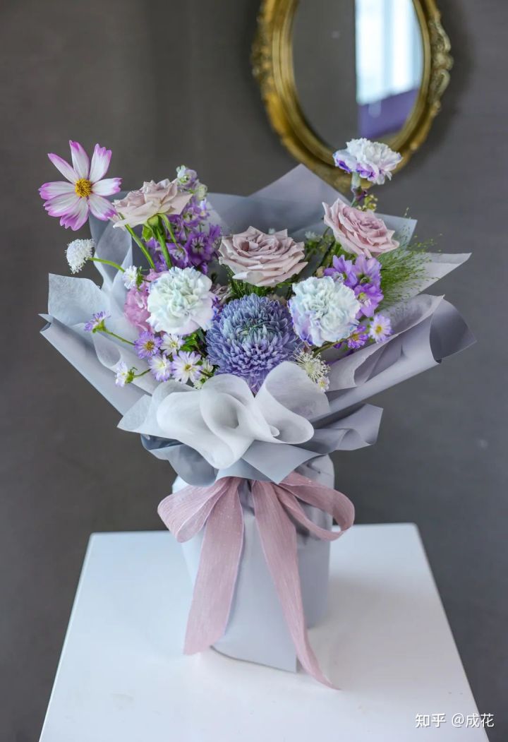 卖花包装纸选什么颜色,新手开花店怎么选择包装纸