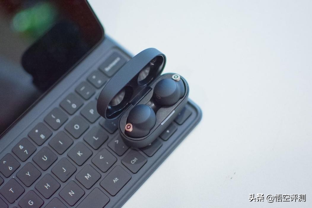 索尼wf1000xm4降噪耳机操作,索尼wf-1000xm4降噪豆评测