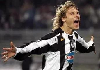 天下足球催泪文案足球解说员,天下足球c罗催泪文案