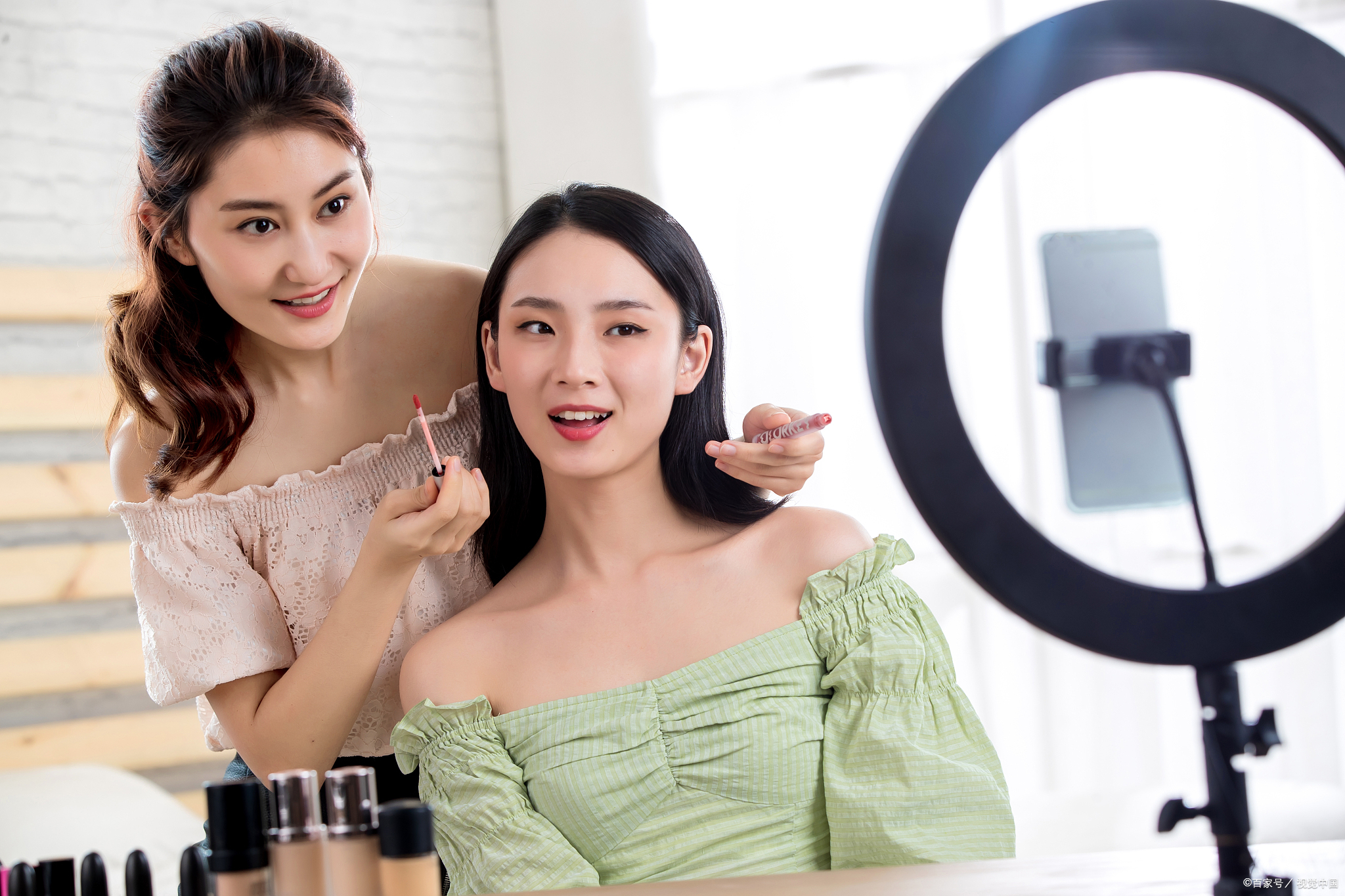 快手上有哪些方式赚钱,快手赚钱还是头条赚钱