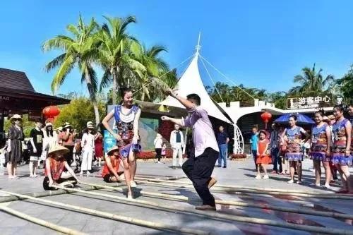 和田玉烟袋锅多少钱,和田玉清代烟锅的价格