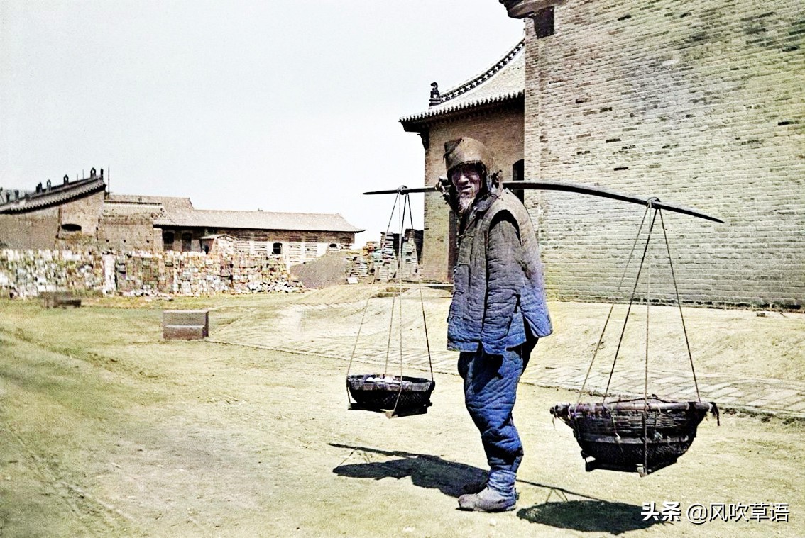 100多年前老北京人们日常生活情景,100多年前的北京