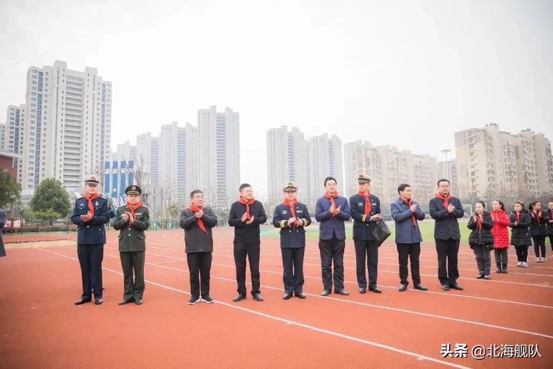 小学里有个“盐城舰”班,真棒