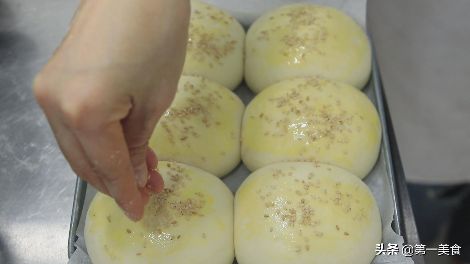 面点师制作手撕面包教程,面点师如何烘焙面包