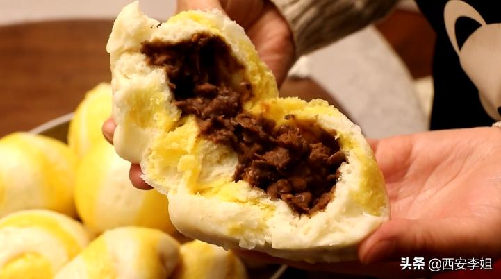 过年每家都做“豆沙包”，李姐教你包子全过程，还有自制豆沙做法