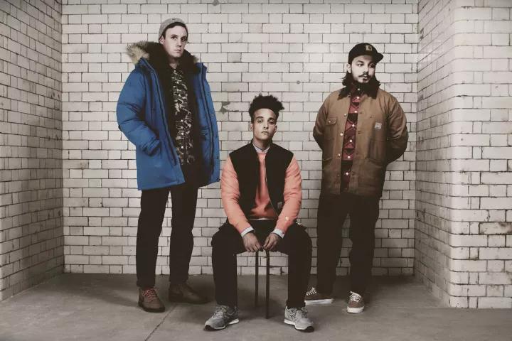 夏天港风的男生冬天怎么穿,男生不知道怎么穿