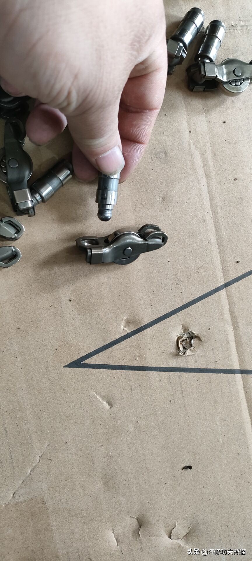 奥迪q5烧机油狂飙,奥迪q5烧机油且发动机抖动