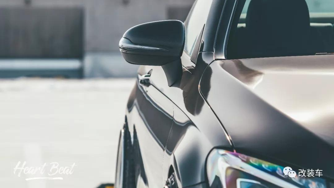 放弃了激情小钢炮高6R，购入奔驰C200做回安静的*男美**子！