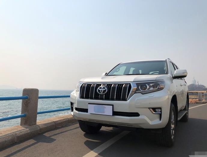 月薪8000，养一辆丰田普拉多压力很大吗？一年多少花销？