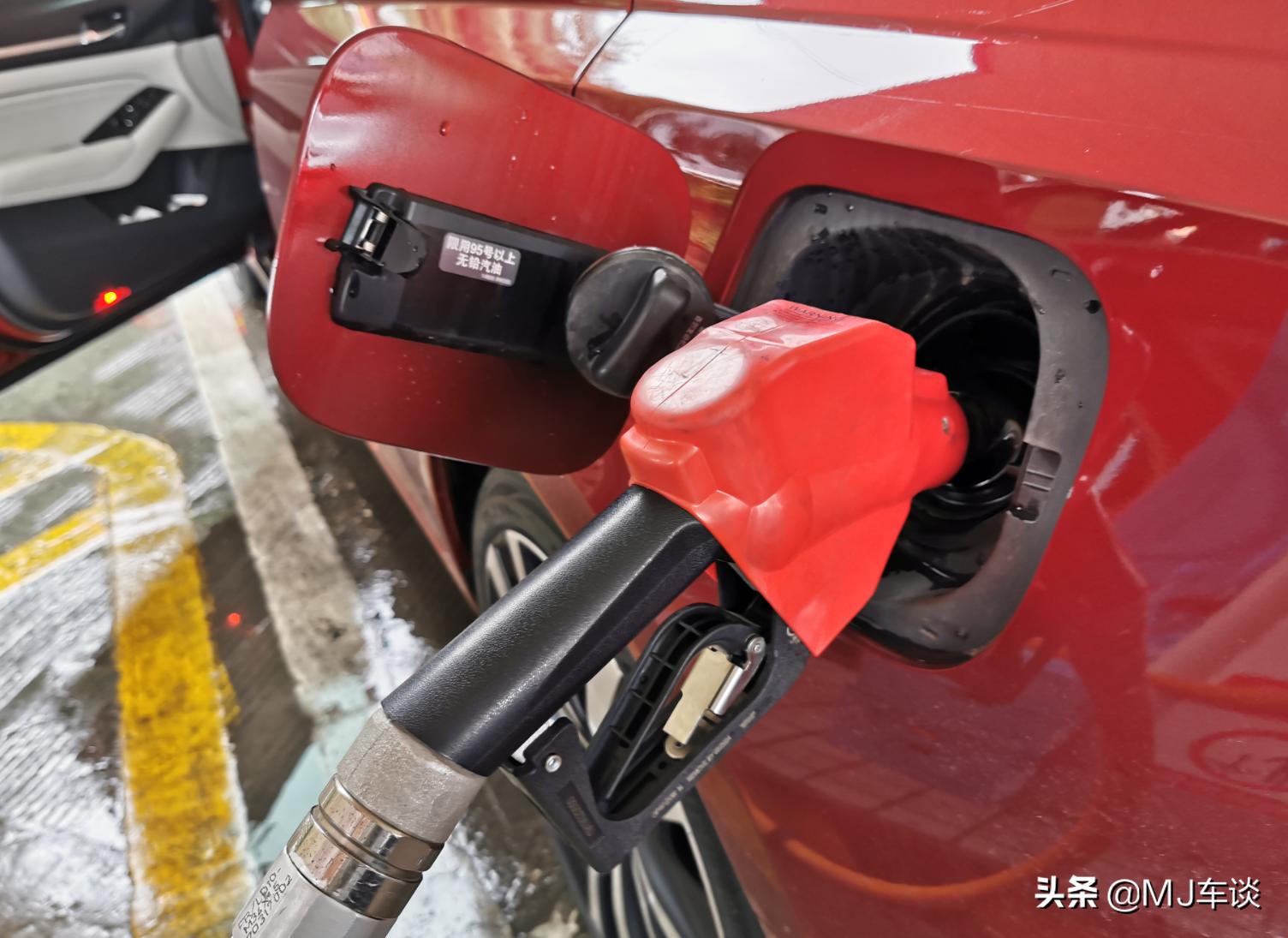 天籁2.0t要加多少机油,天籁vcturbo评测