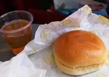 飞机餐哪家强？盘点全球「最好吃」的航空公司