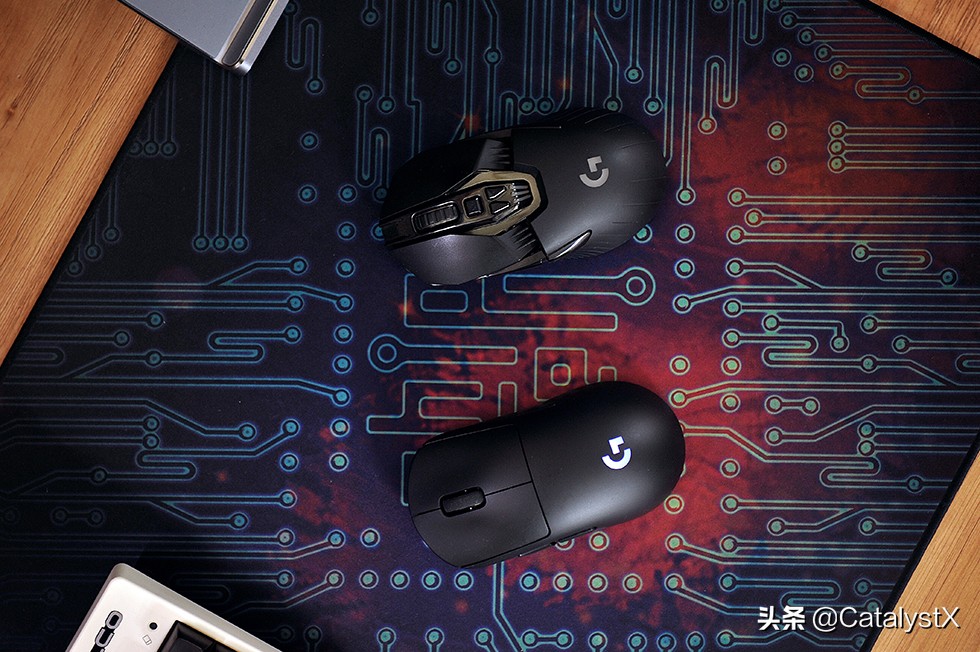 又是爬坑的一年—2018年里一路折腾过来的主力机桌面展示