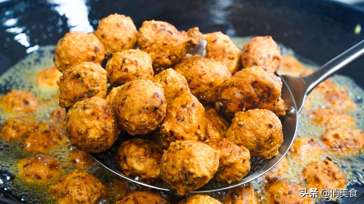 不放鸡蛋的青萝卜丸子,萝卜丸子这样做金黄酥脆美味解馋