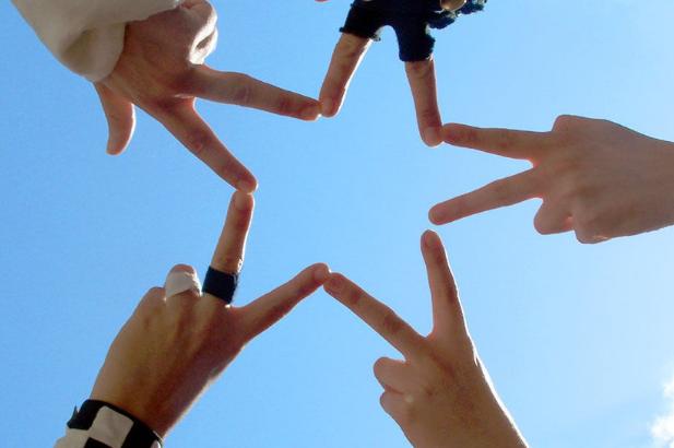 当别人帮助了你你应该怎么做人,帮助别人不领情让人寒心了怎么办