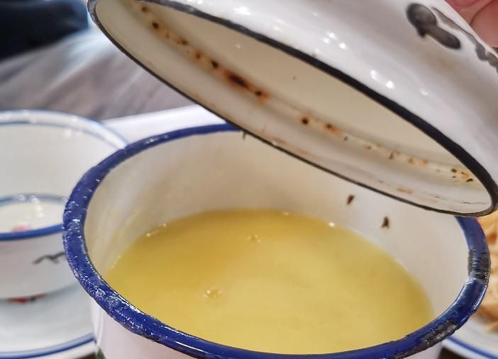 青岛正宗山东炒鸡,在青岛街边吃到正宗炒鸡