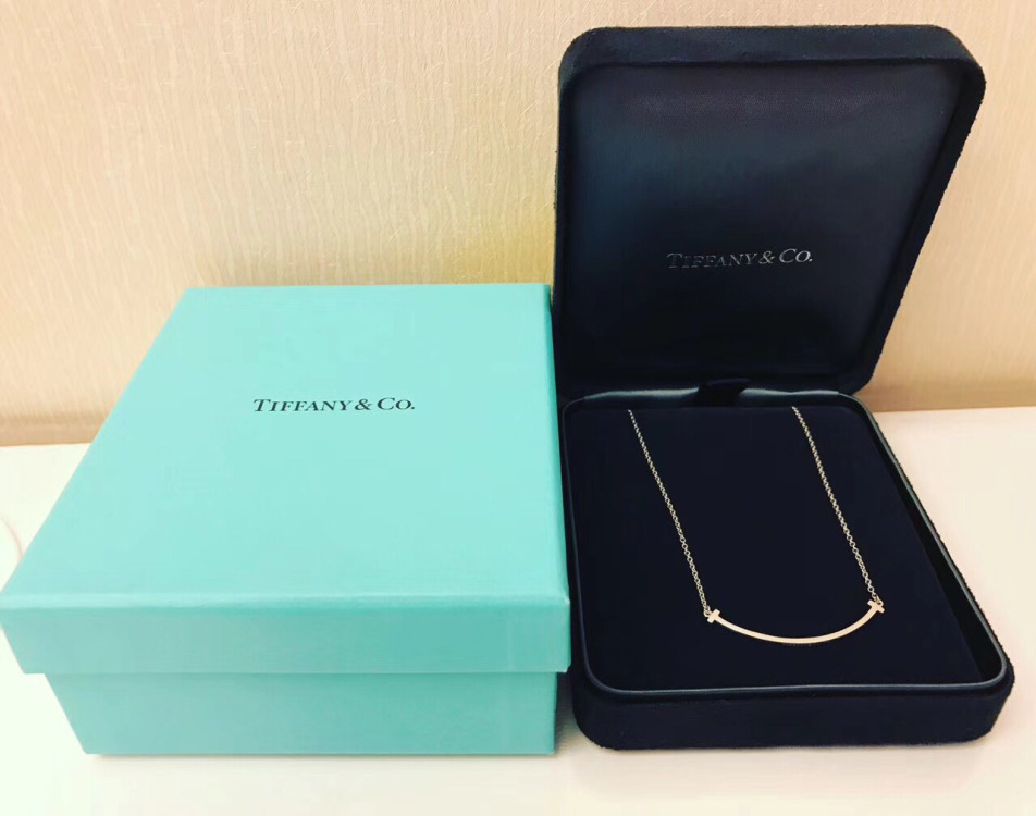 这样送礼物，女神也招架不住啊，也就一顿饭钱搞定。