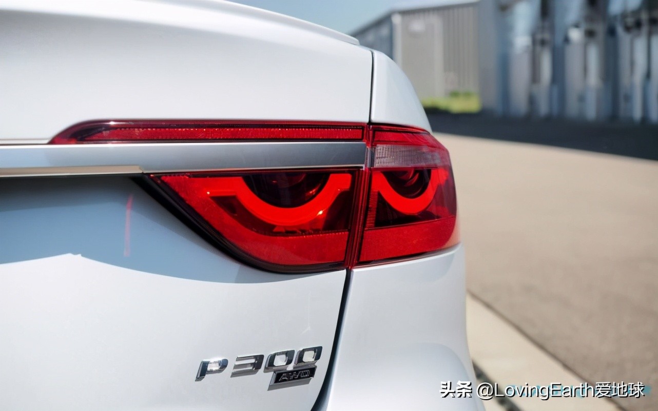 捷豹xfl四驱曜黑版试驾,14年捷豹xf2.0t试驾