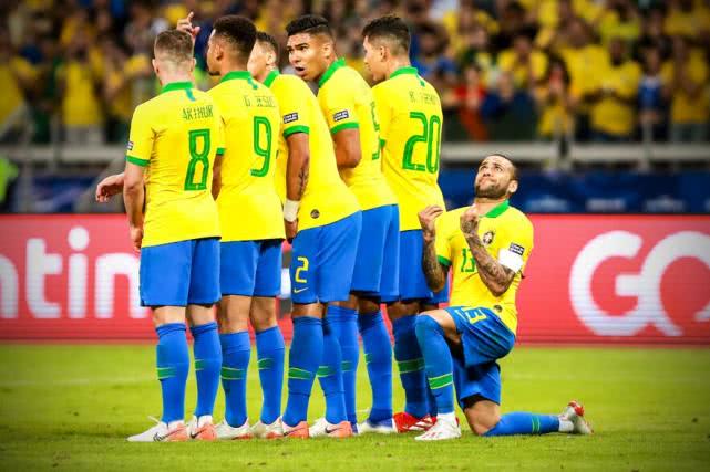 阿尔维斯精彩场面盘点,阿尔维斯球技