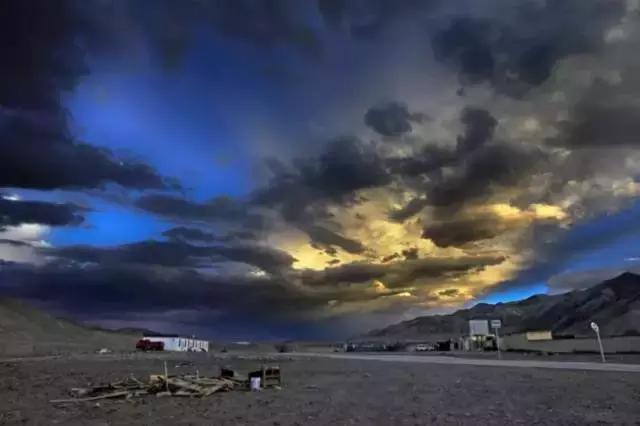 世界上海拔最高的公路！中国最神奇的天路！比川藏线还险10倍！