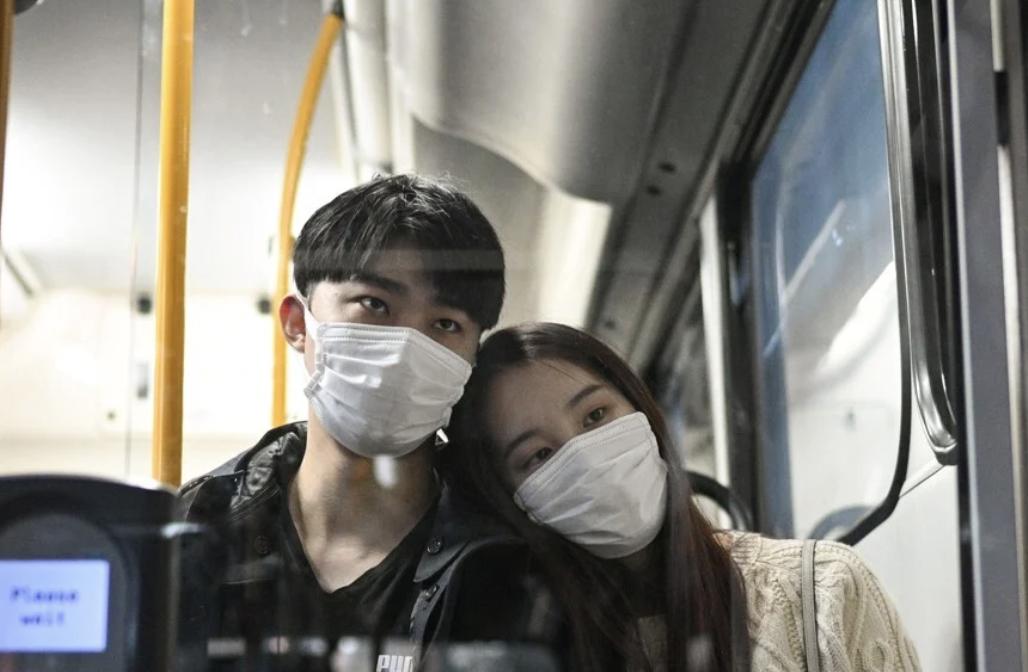 澳媒：中国留学生成批离开澳洲，上网课无意义！悉大情侣自述经历