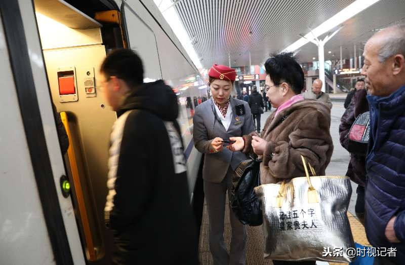 列车长的一天,列车长的一天完整视频