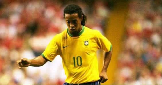 罗纳尔迪尼奥的蝎子摆尾,罗纳尔迪尼奥小罗资料