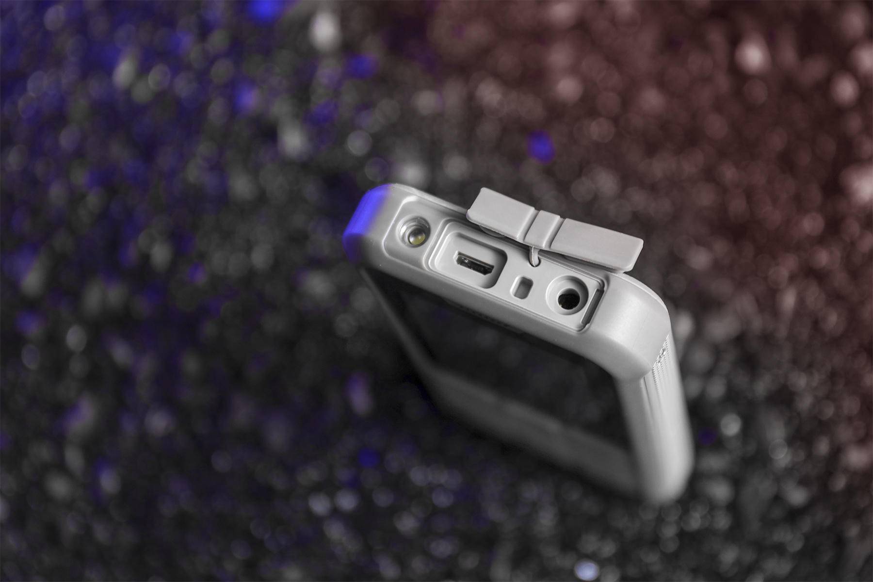 砸核桃的诺基亚,诺基亚800三防