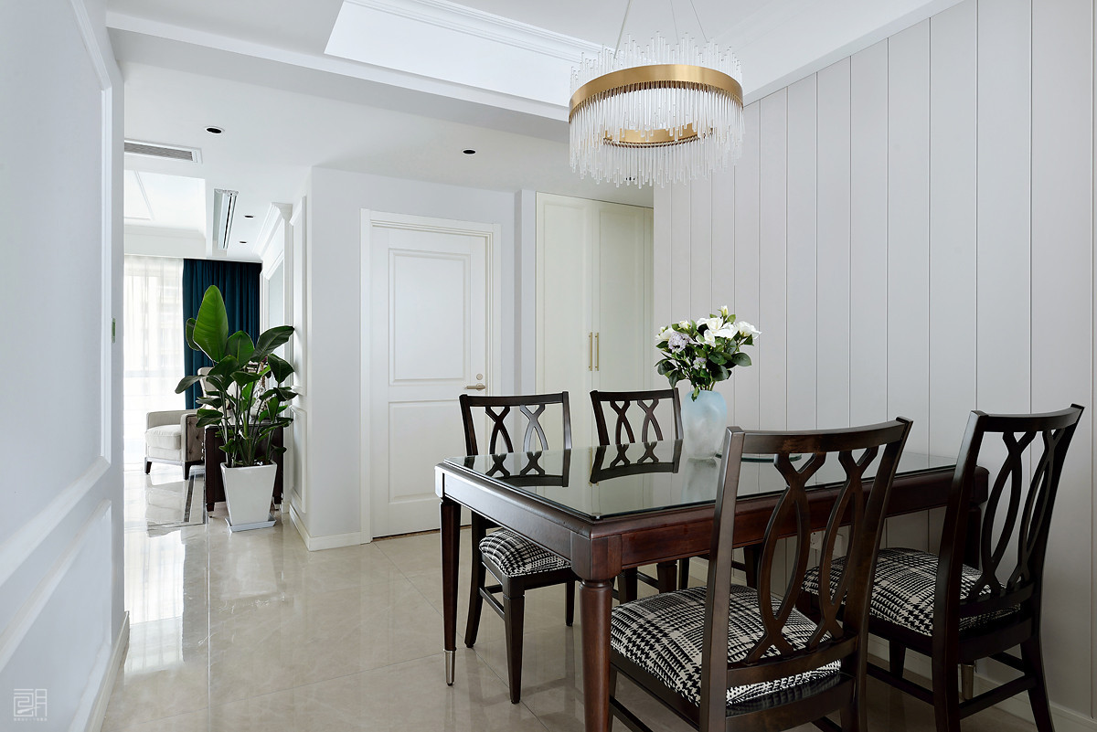 135平方米美式3房2厅精装修效果图,110平的美式风格三居清新优雅