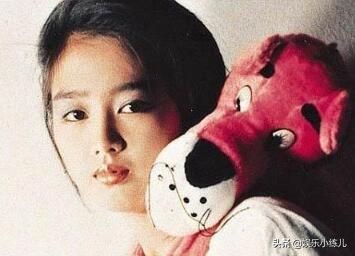 刘德华朱丽倩情史回顾,朱丽倩甘愿做刘德华身后的女人