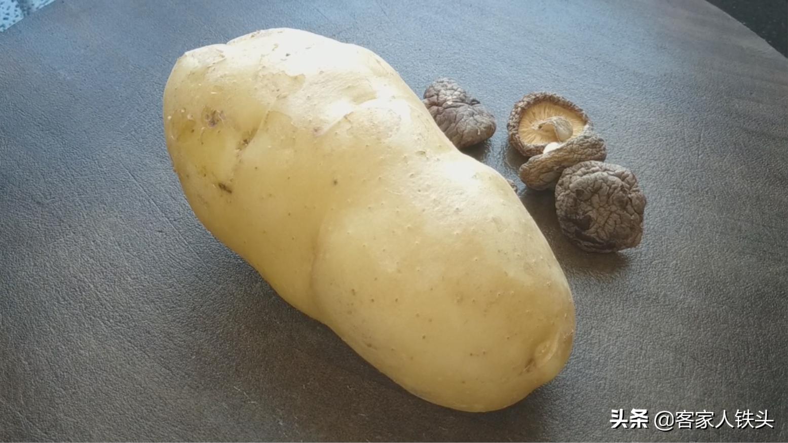 孩子爱吃的盖浇饭,荤素搭配的快餐和盖浇饭