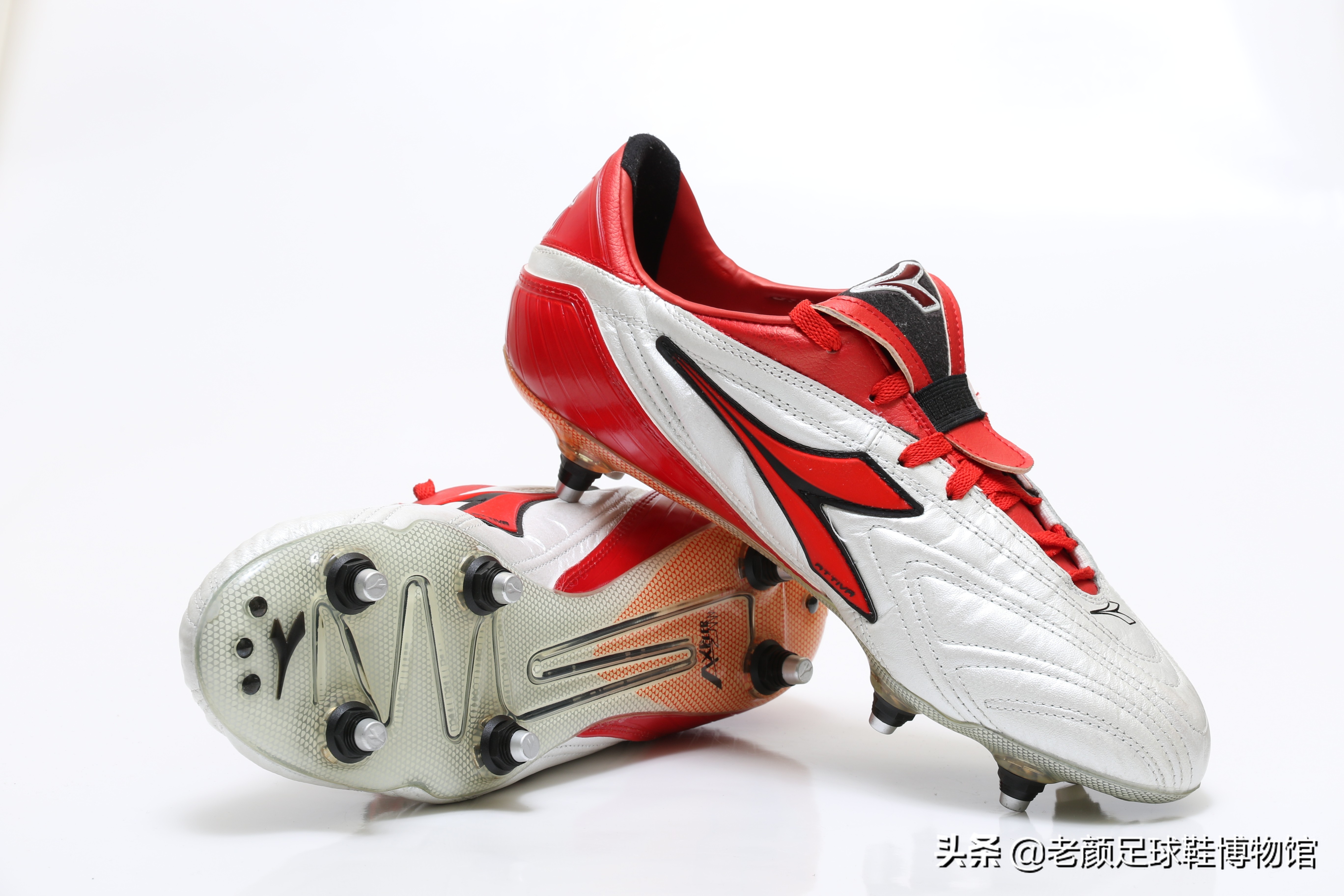 1600万欧的米兰左后卫，被伊布弄的身败名裂，退役半年当选副总理