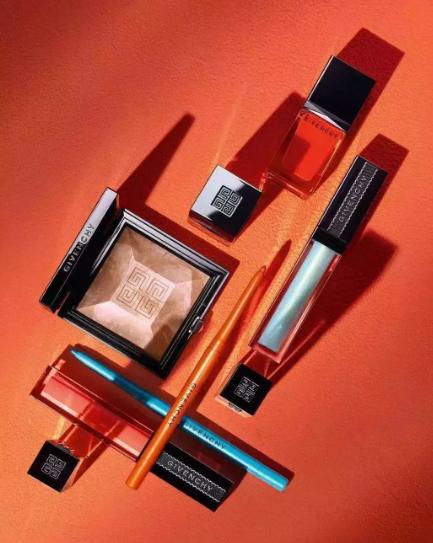 ladygaga也出彩妆了买还是不买,ladygaga的彩妆