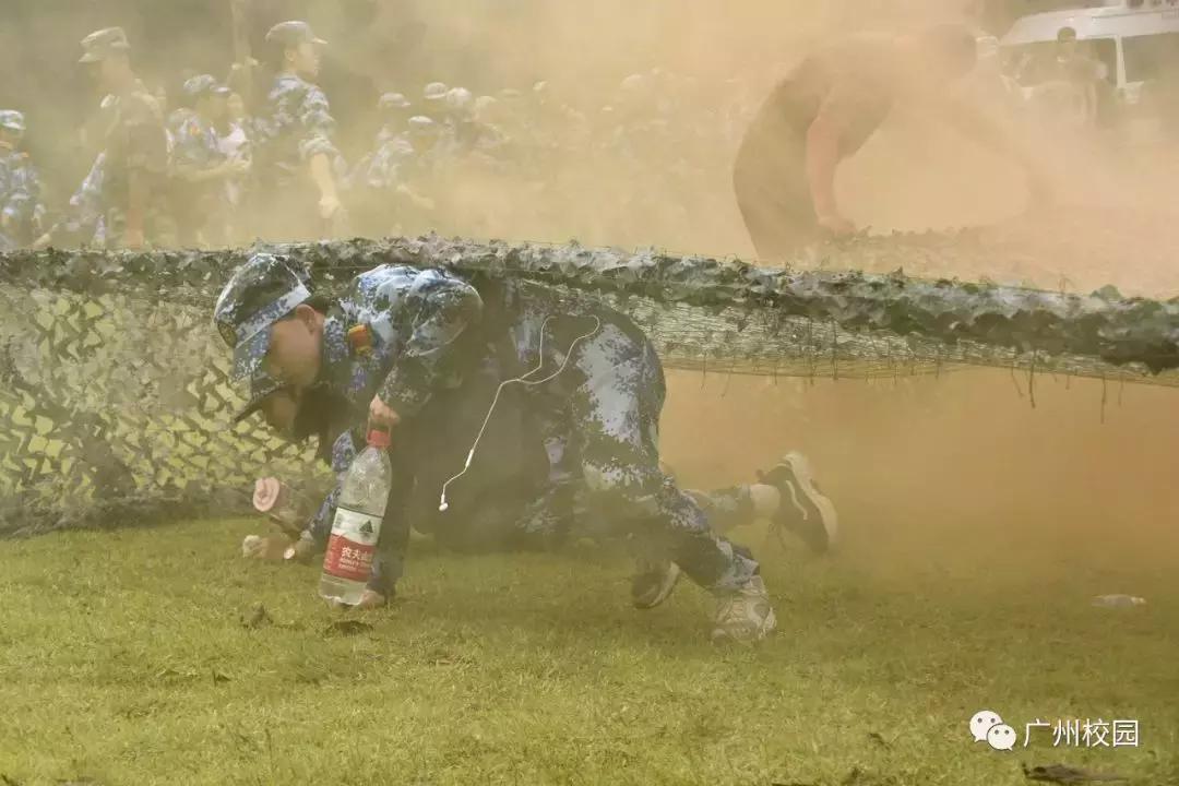 真人版穿越火线军训,有真人cs军训的大学