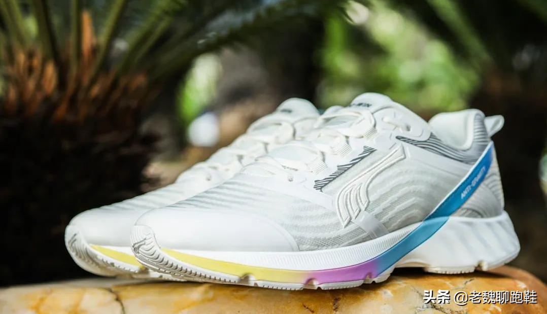 最值得买的跑鞋性价比高超好驾驭,最值得入手的5款跑鞋