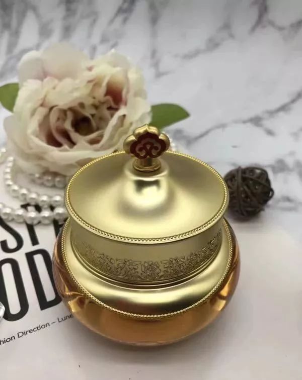 韩国whoo后套盒,韩国whoo后拱辰享套盒6件