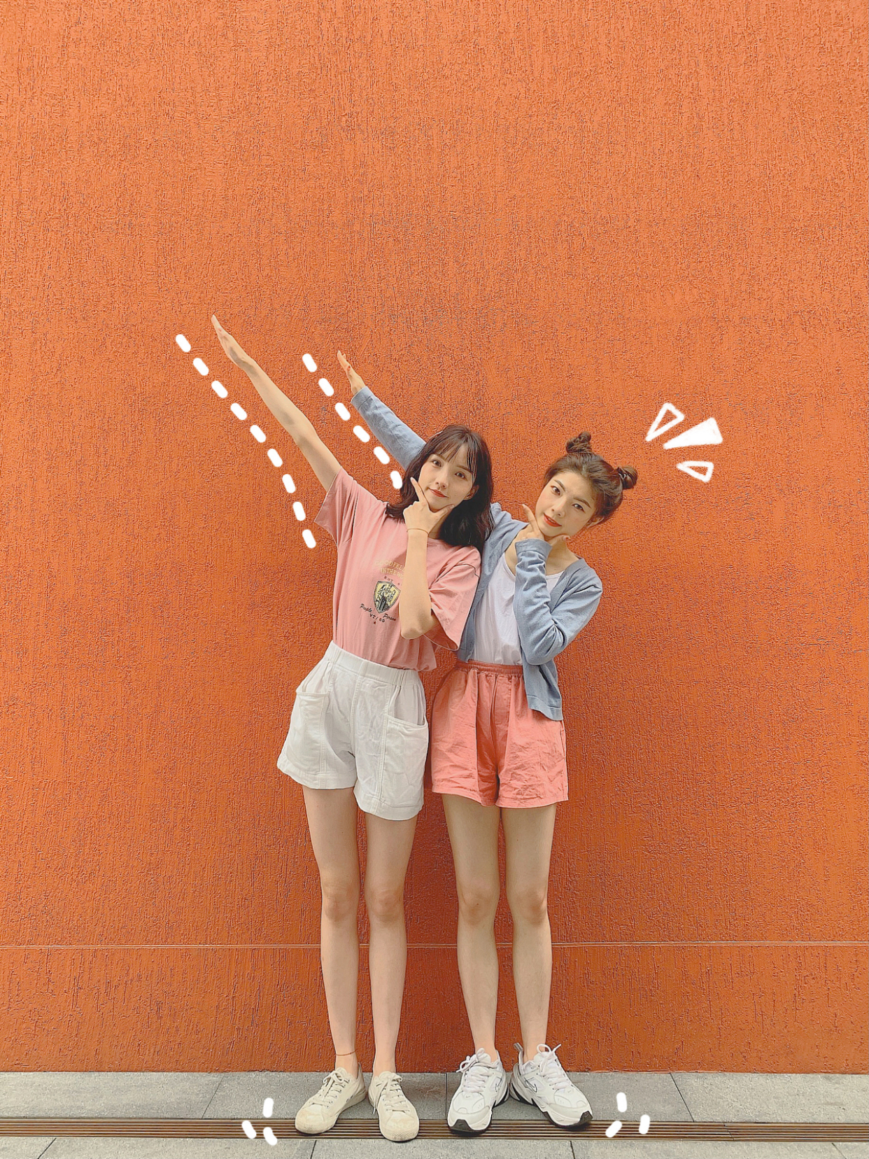 怎么拍出简单又好看的闺蜜照自拍,闺蜜照拍照姿势大全