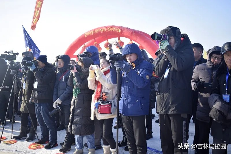 吉林市国际雾凇冰雪节开幕式视频,第27届吉林国际雾凇冰雪节启幕