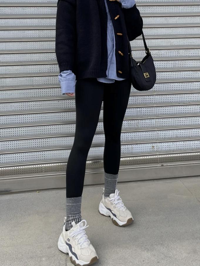 小腿粗穿鲨鱼裤搭配长袜好看吗,鲨鱼裤显腿粗怎么办