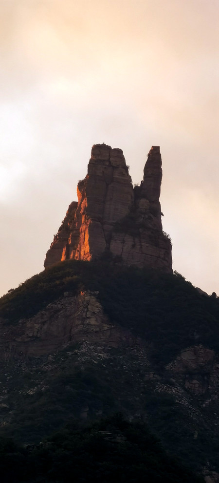 八道沟景区大门,八里沟二道门民宿